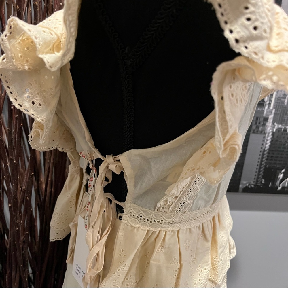 🍒NWT ROSEVELVET BUTTER YELLOW EYELET LACE SHORT SET SIZE SMALL🍒 - Picture 5 of 10